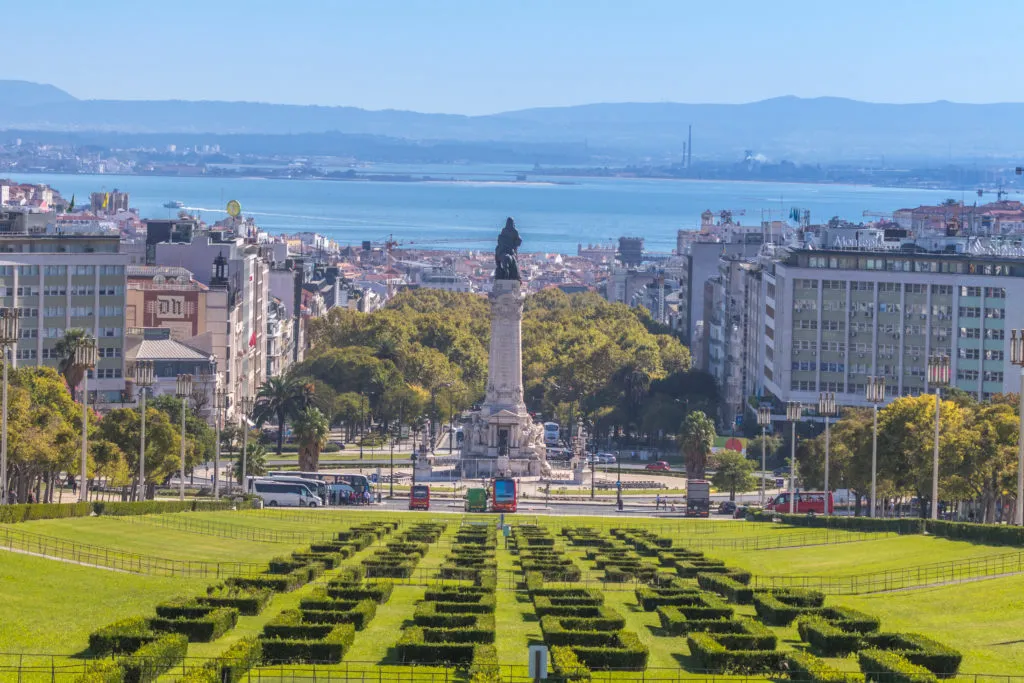 Apartamentos en la Avenida da Liberdade / Marqués de Pombal