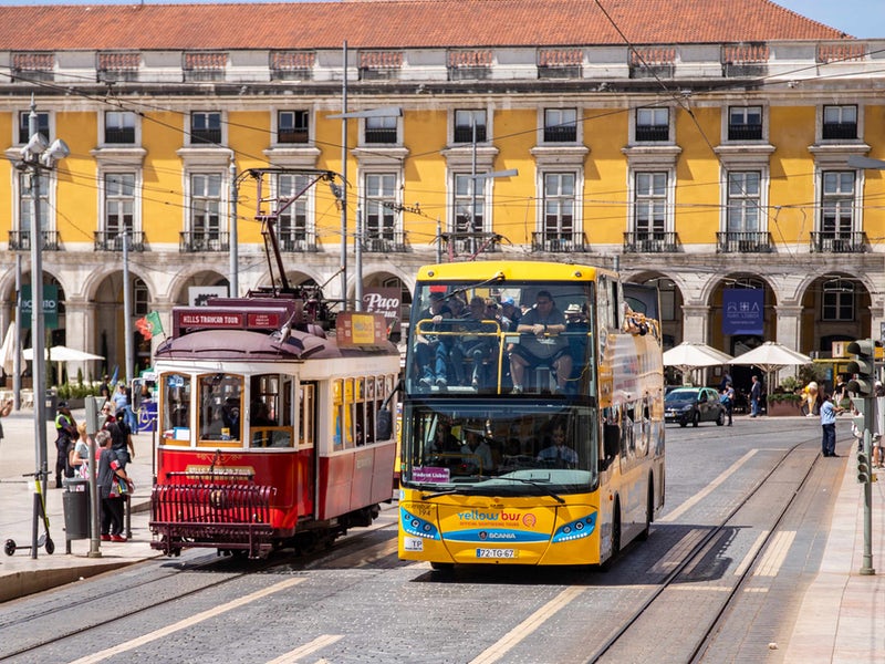 Autobús con paradas libres