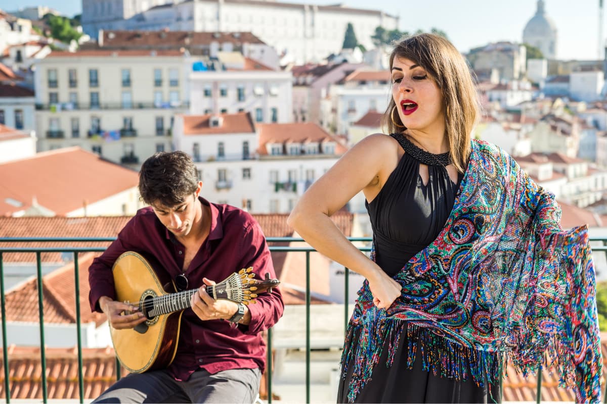 Escuchar fado en Lisboa